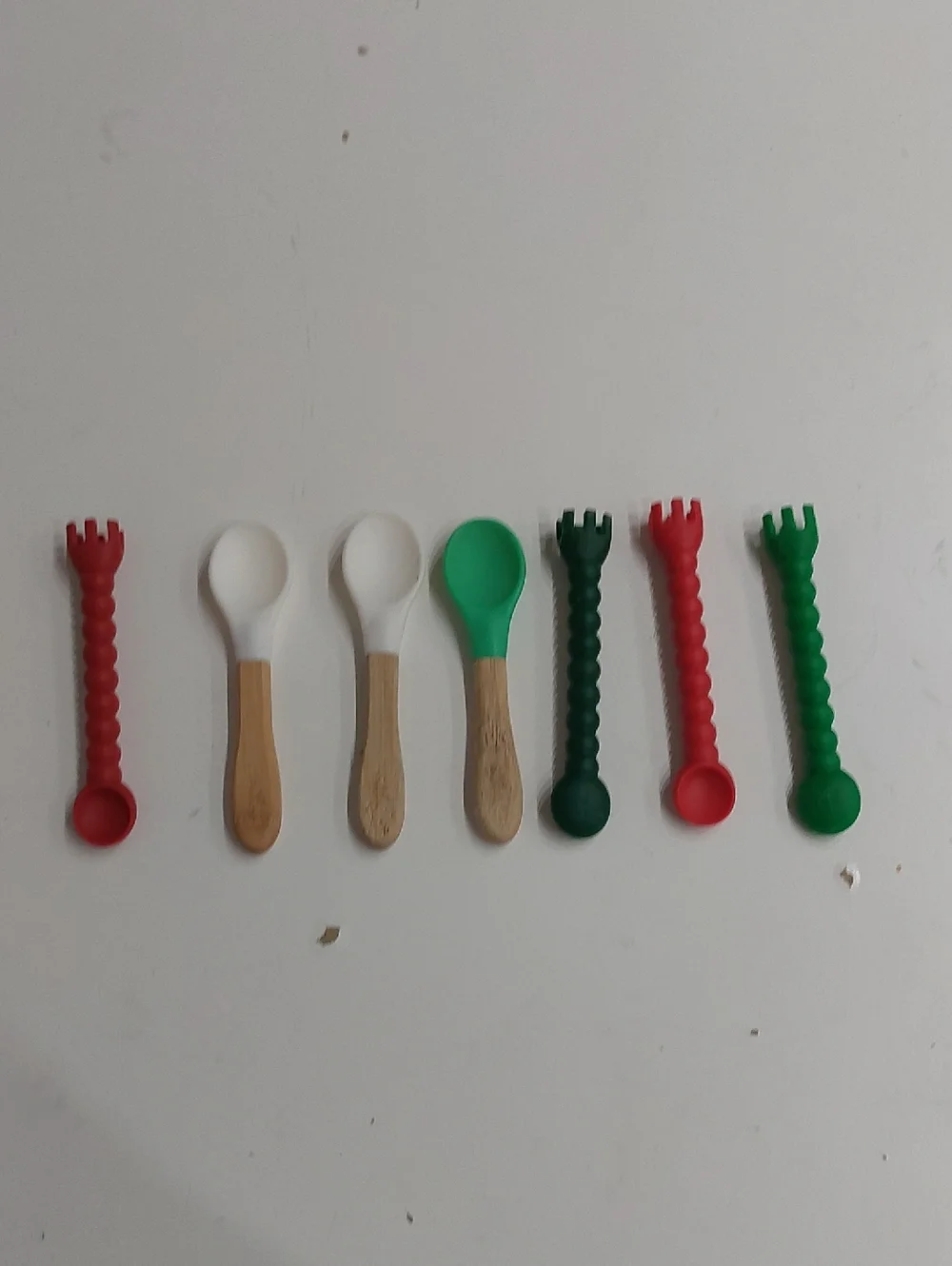Set of Colorful Silicone and Bamboo Spoons Eating Tools - Red, White, Green